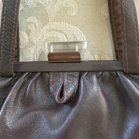 Vintage Kiss lock brown leather purse - Picture 5 of 11